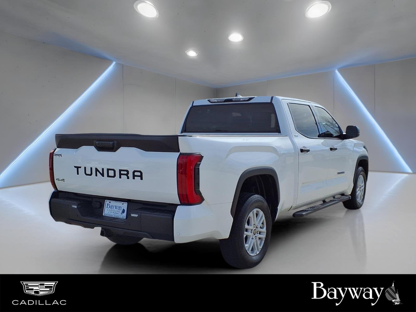 2022 Toyota Tundra 4WD SR5