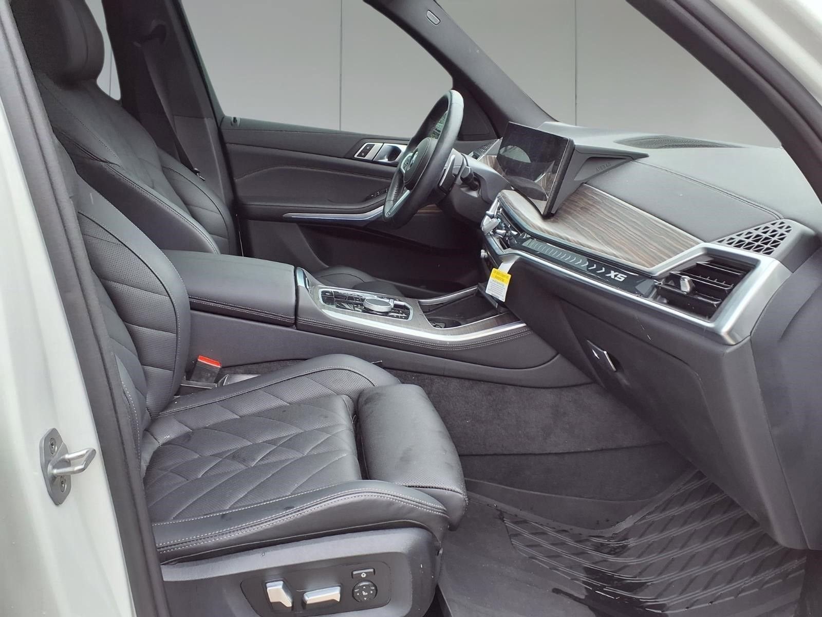 2025 BMW X5 sDrive40i