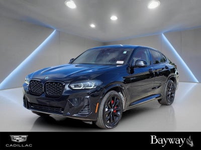 2025 BMW X4 xDrive30i