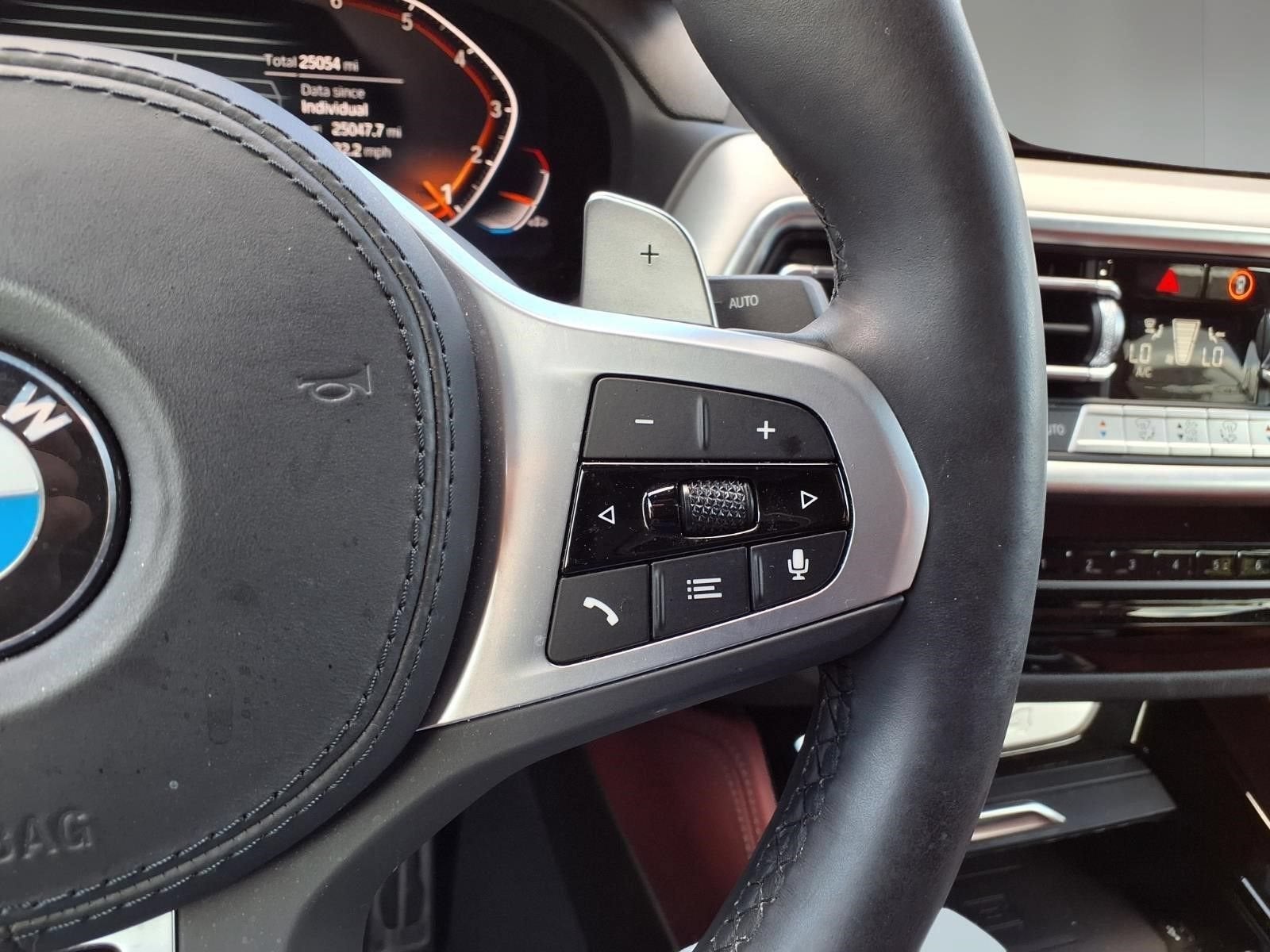 2025 BMW X4 xDrive30i