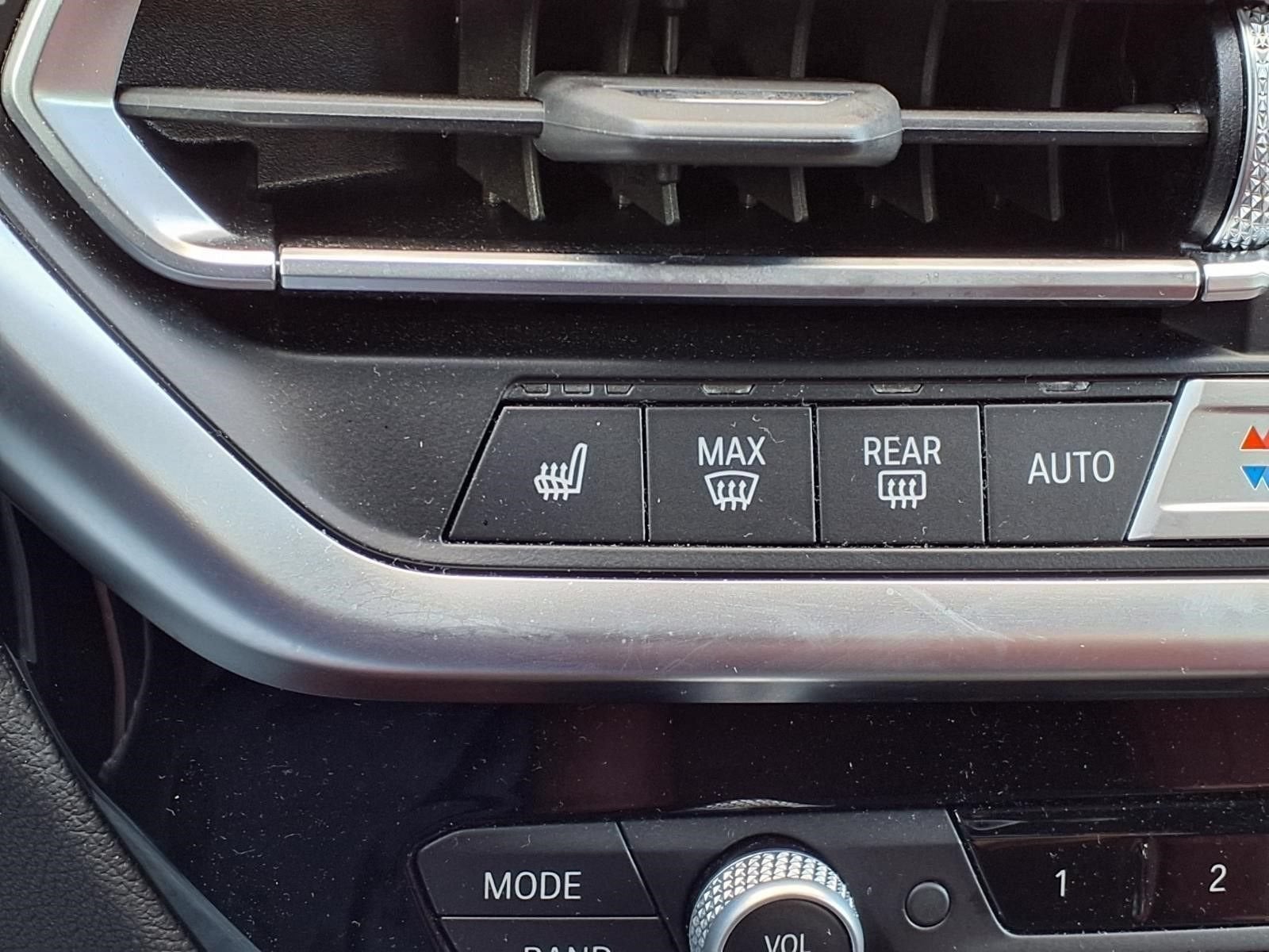 2025 BMW X4 xDrive30i