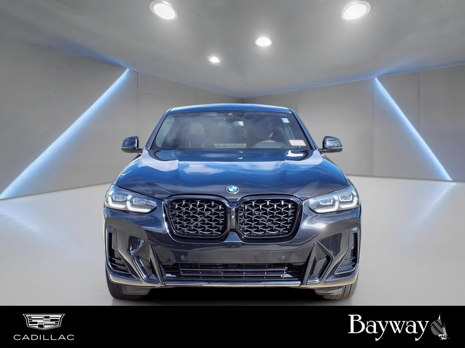 2025 BMW X4 xDrive30i