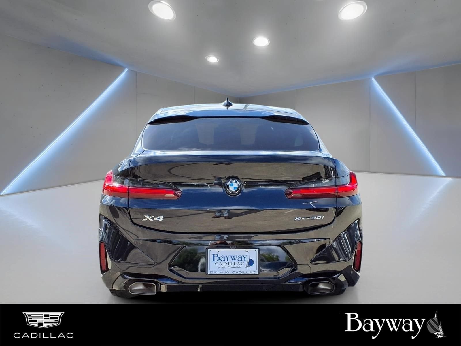 2025 BMW X4 xDrive30i