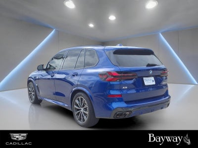 2024 BMW X5 M60i