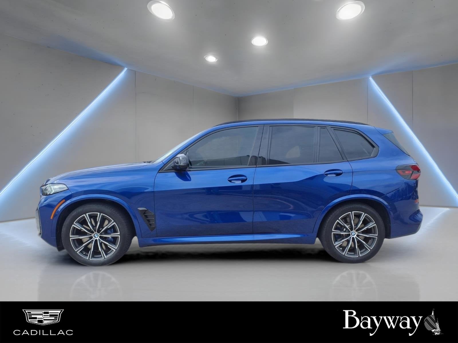 2024 BMW X5 M60i