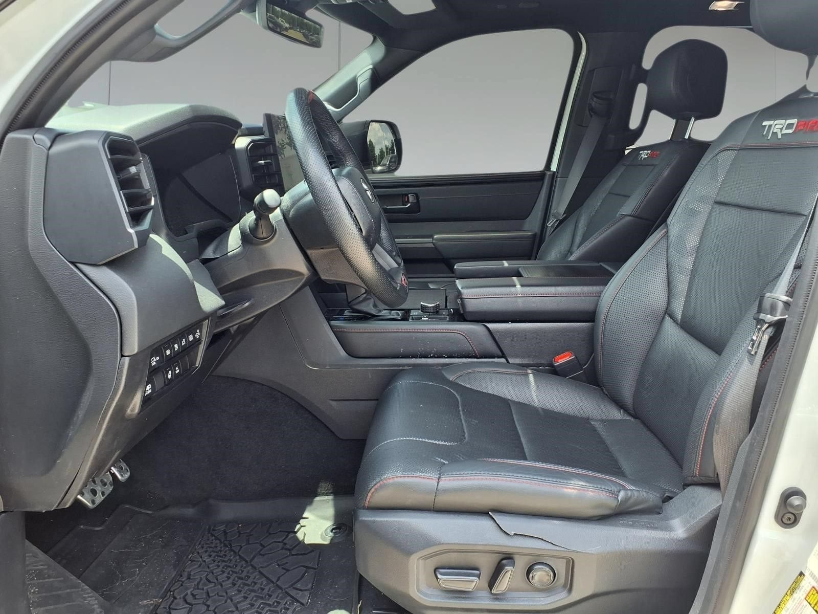 2024 Toyota Sequoia SR5