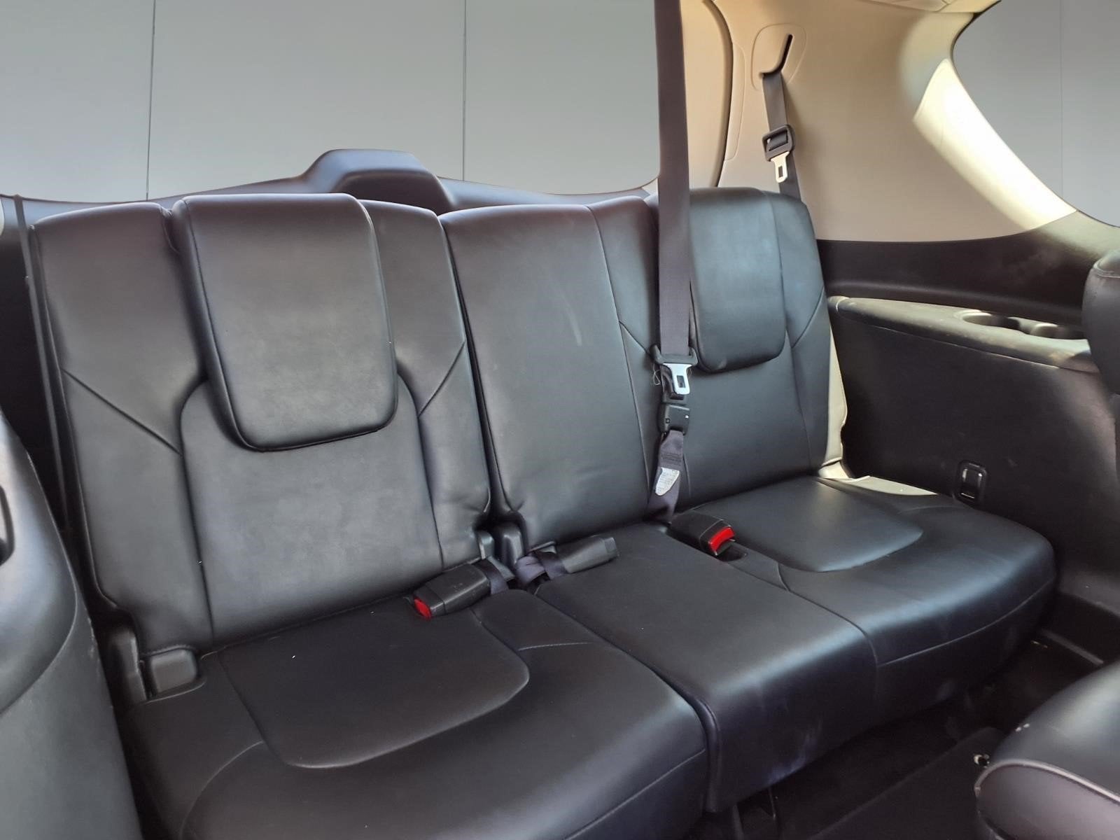2022 INFINITI QX80 LUXE