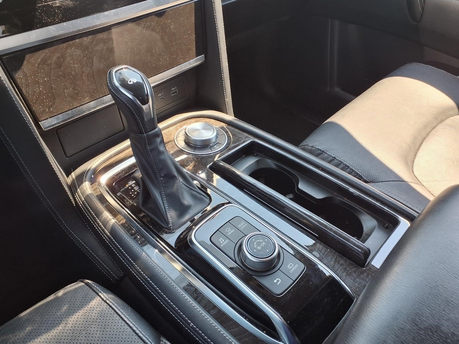 2022 INFINITI QX80 LUXE