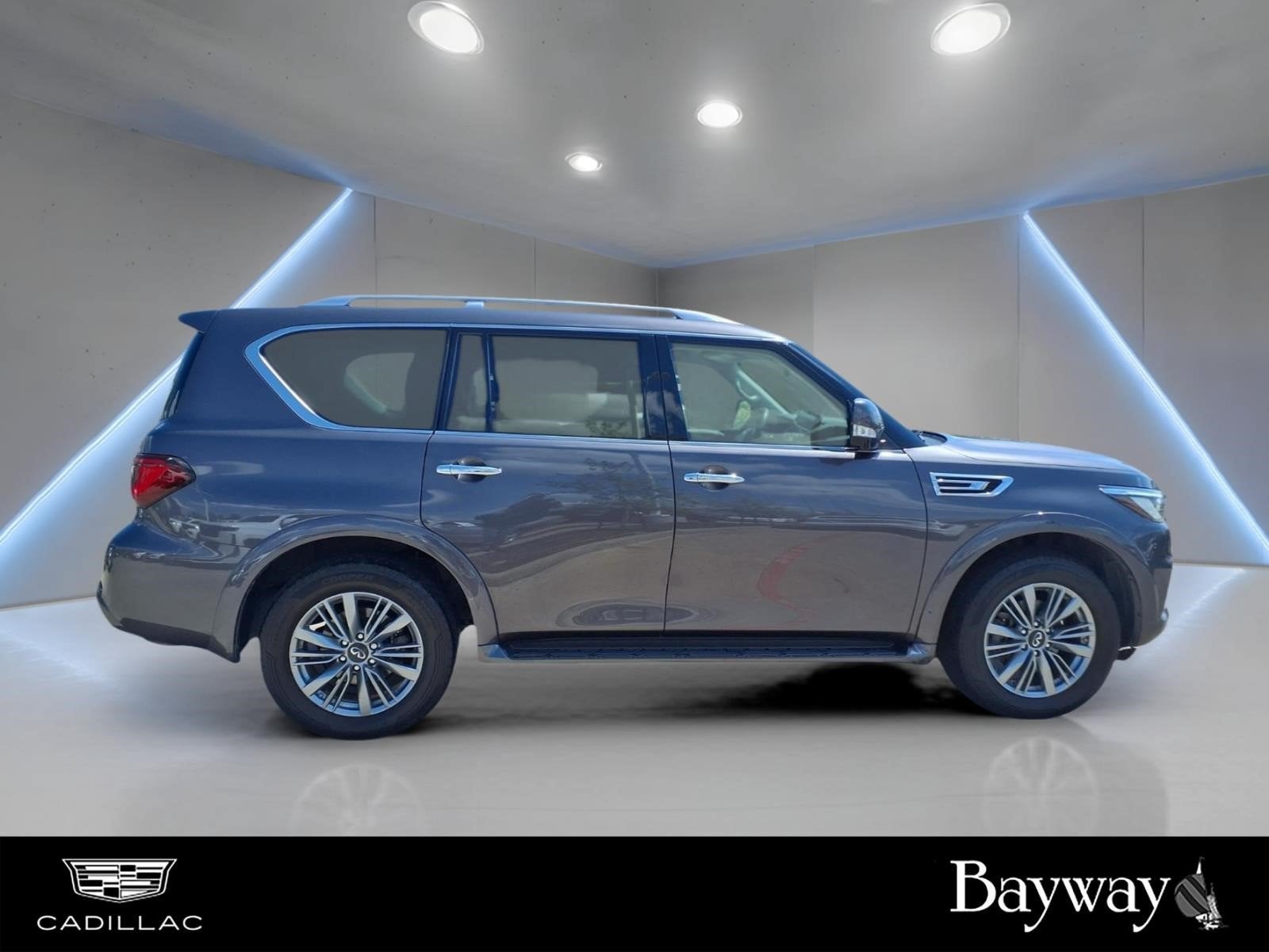 2022 INFINITI QX80 LUXE