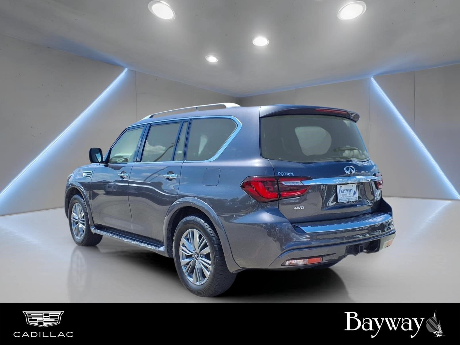 2022 INFINITI QX80 LUXE