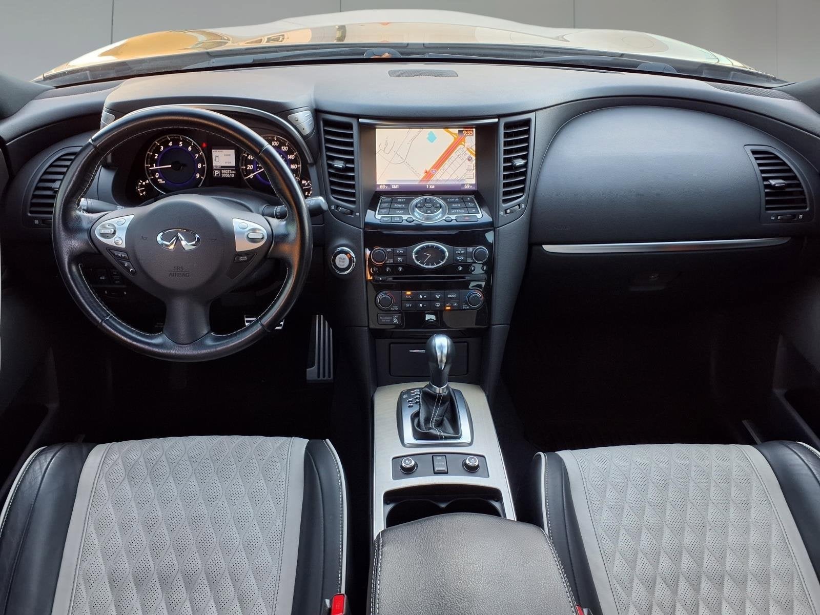 2017 INFINITI QX70 NA