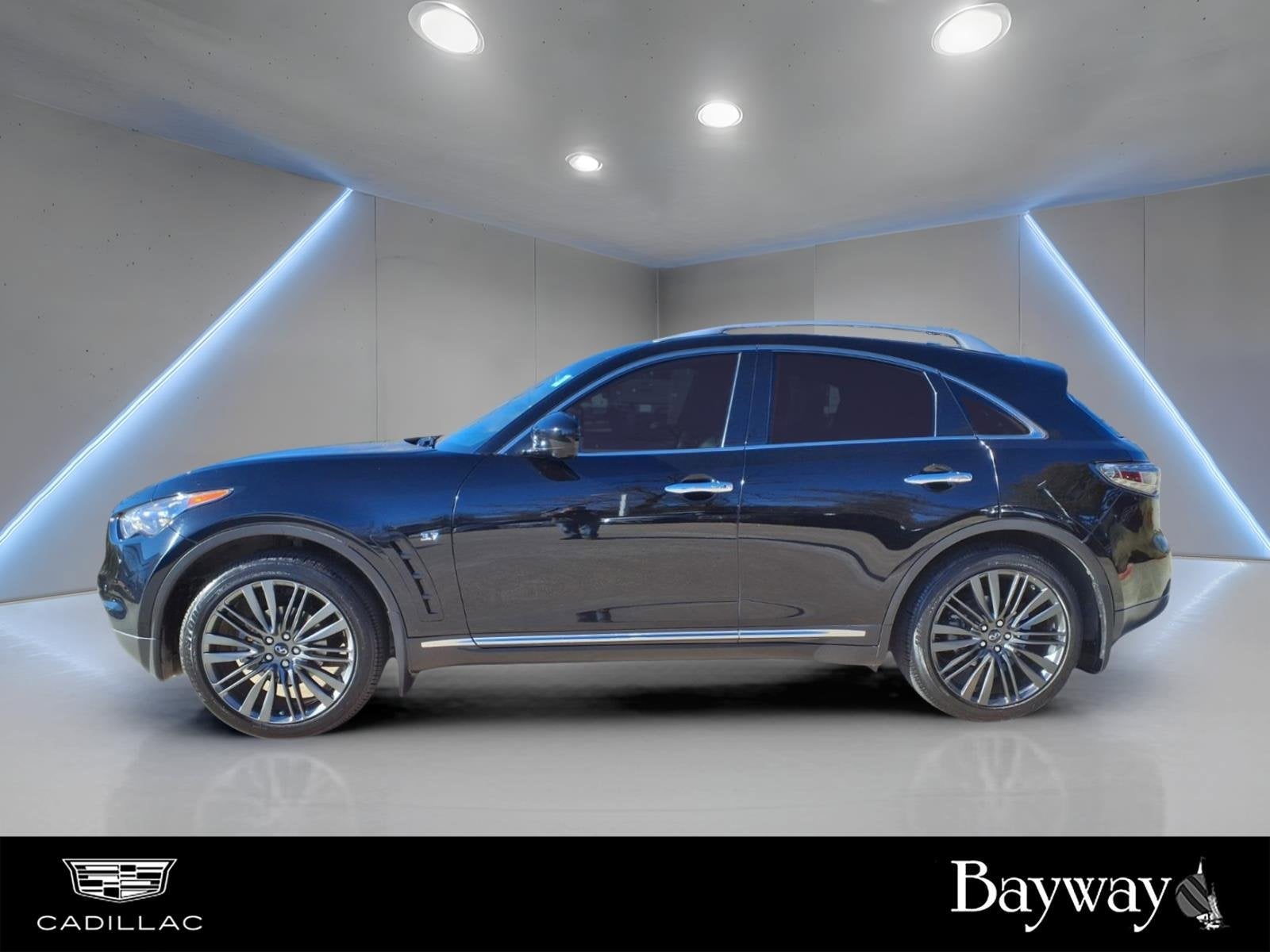 2017 INFINITI QX70 NA