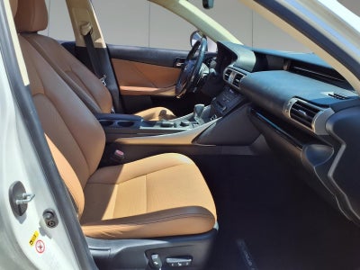 2016 Lexus IS 200t NA