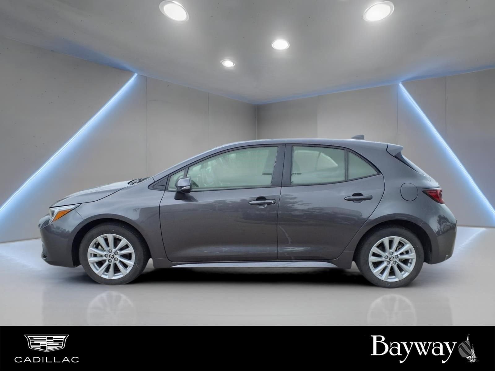 2025 Toyota Corolla Hatchback SE
