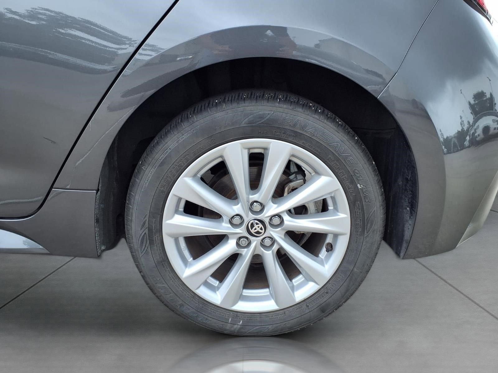 2025 Toyota Corolla Hatchback SE