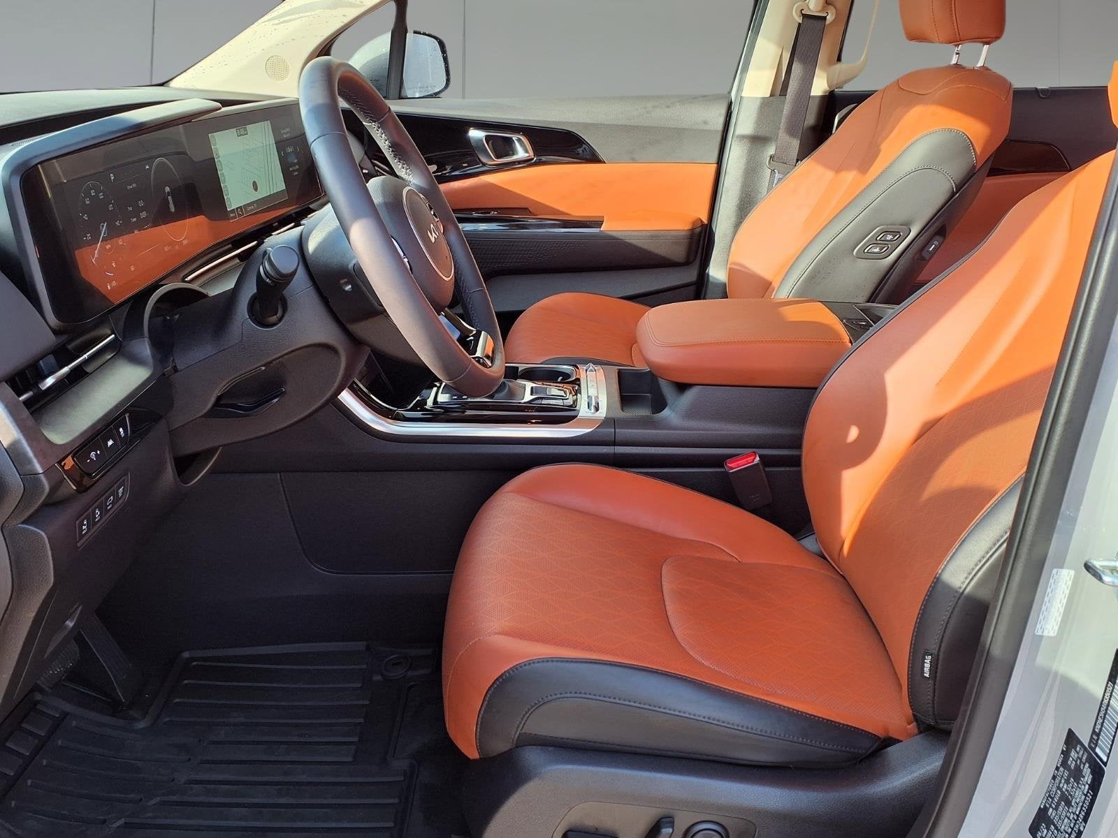 2024 Kia Carnival SX