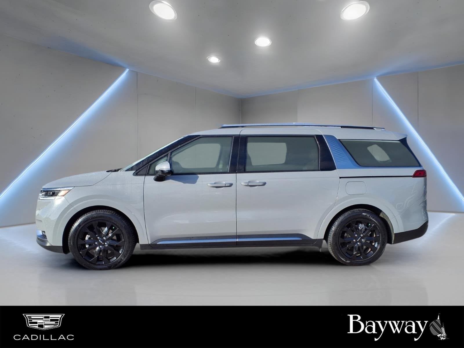 2024 Kia Carnival SX