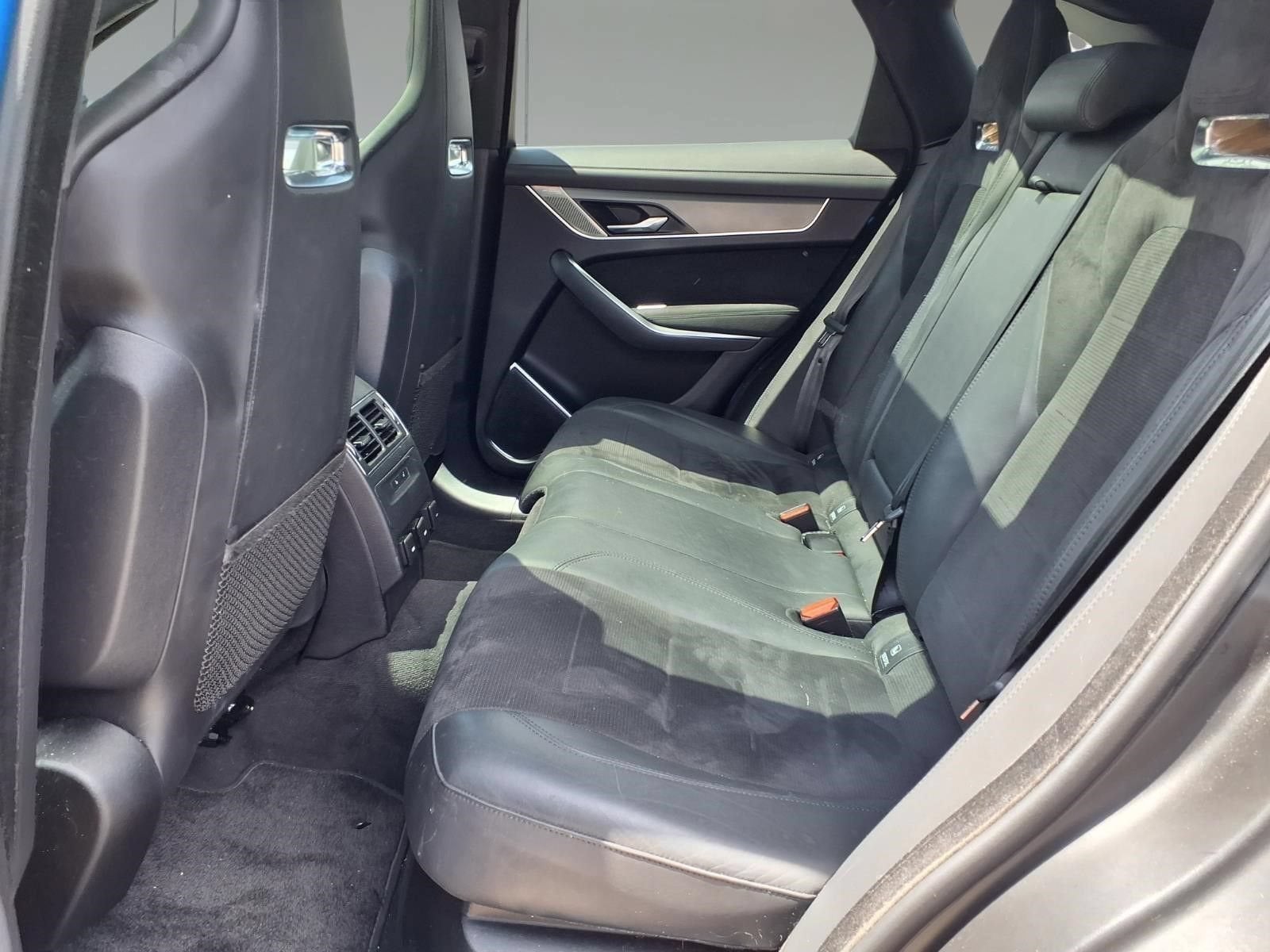 2023 Jaguar F-PACE SVR