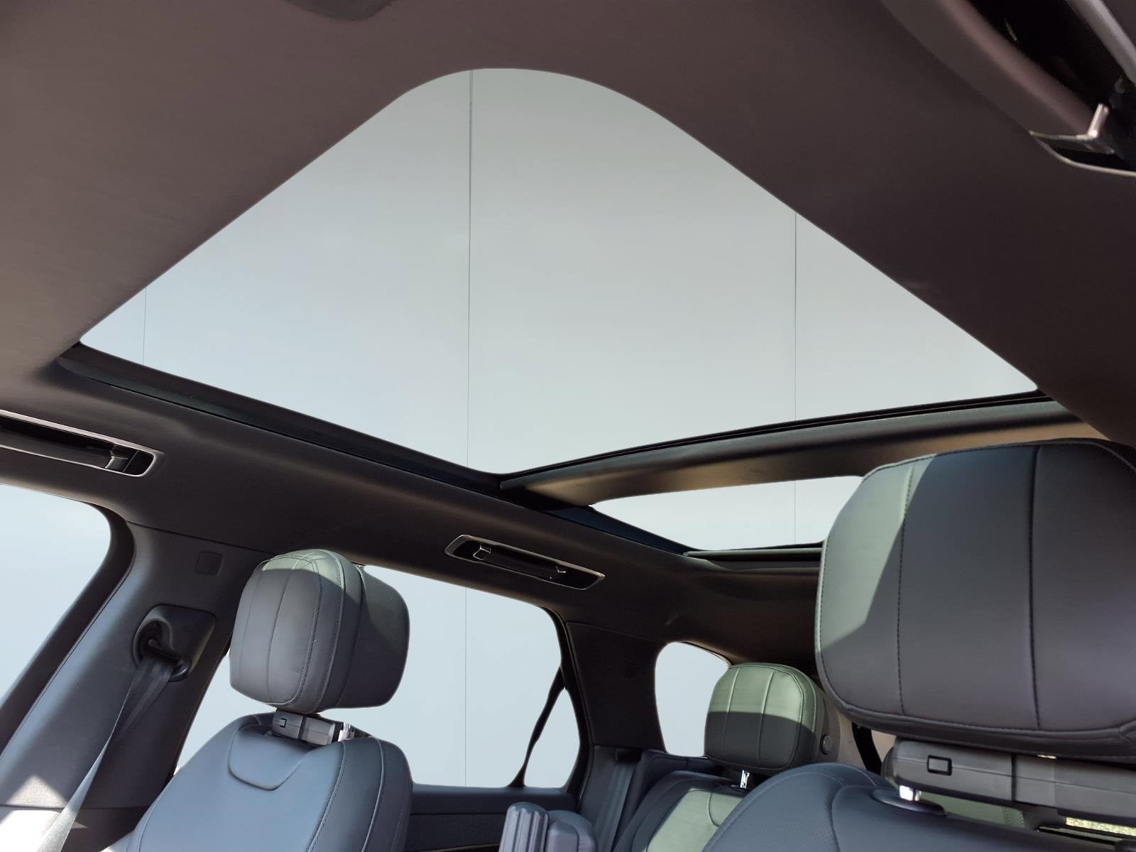 2024 Land Rover Range Rover Sport SE