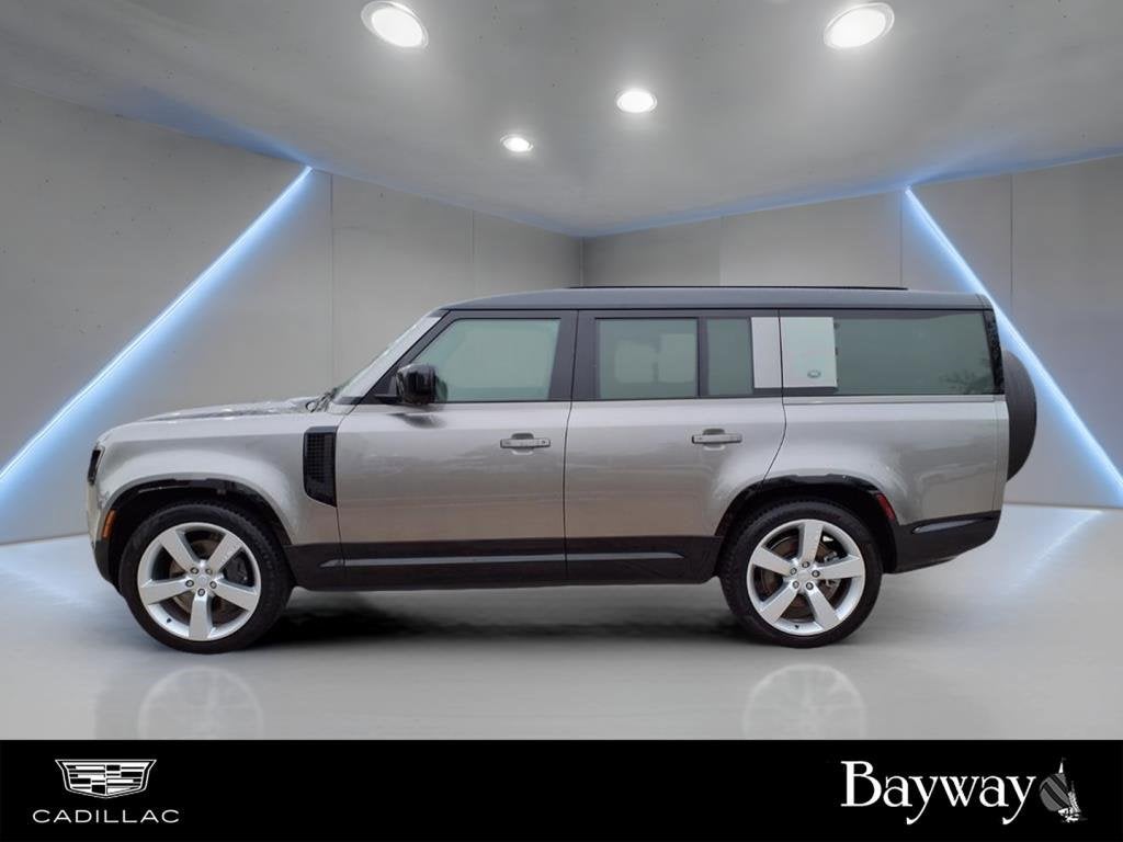 2023 Land Rover Defender X-Dynamic SE