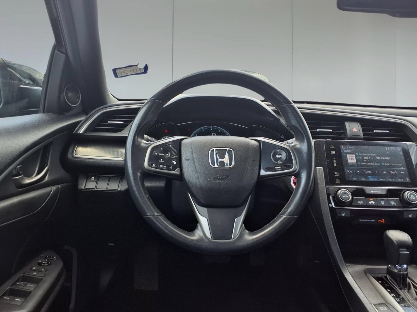 2017 Honda Civic Hatchback EX-L Navi