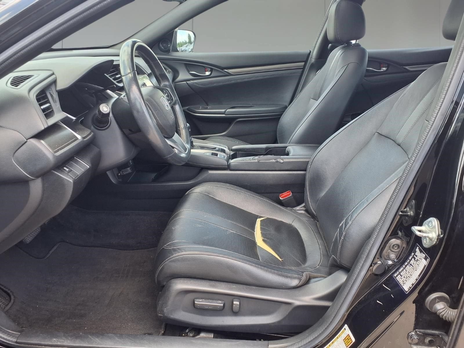 2017 Honda Civic Hatchback EX-L Navi