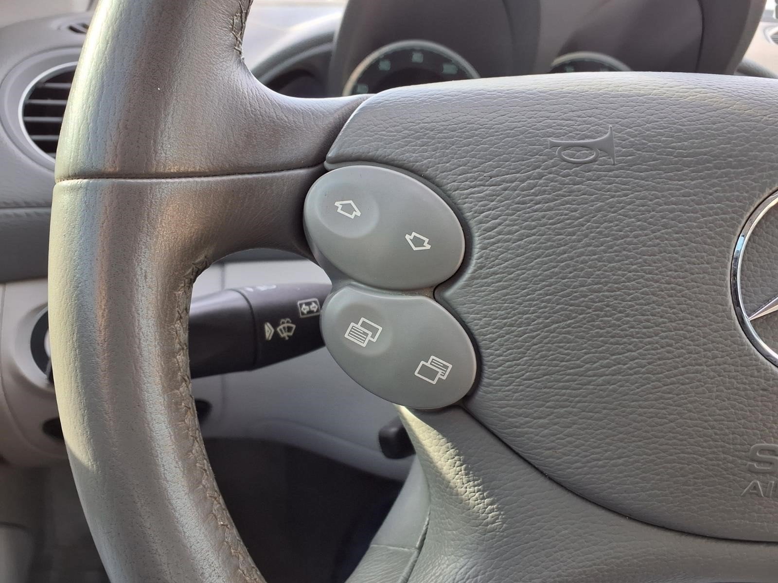 2005 Mercedes-Benz SL-Class 5.0L