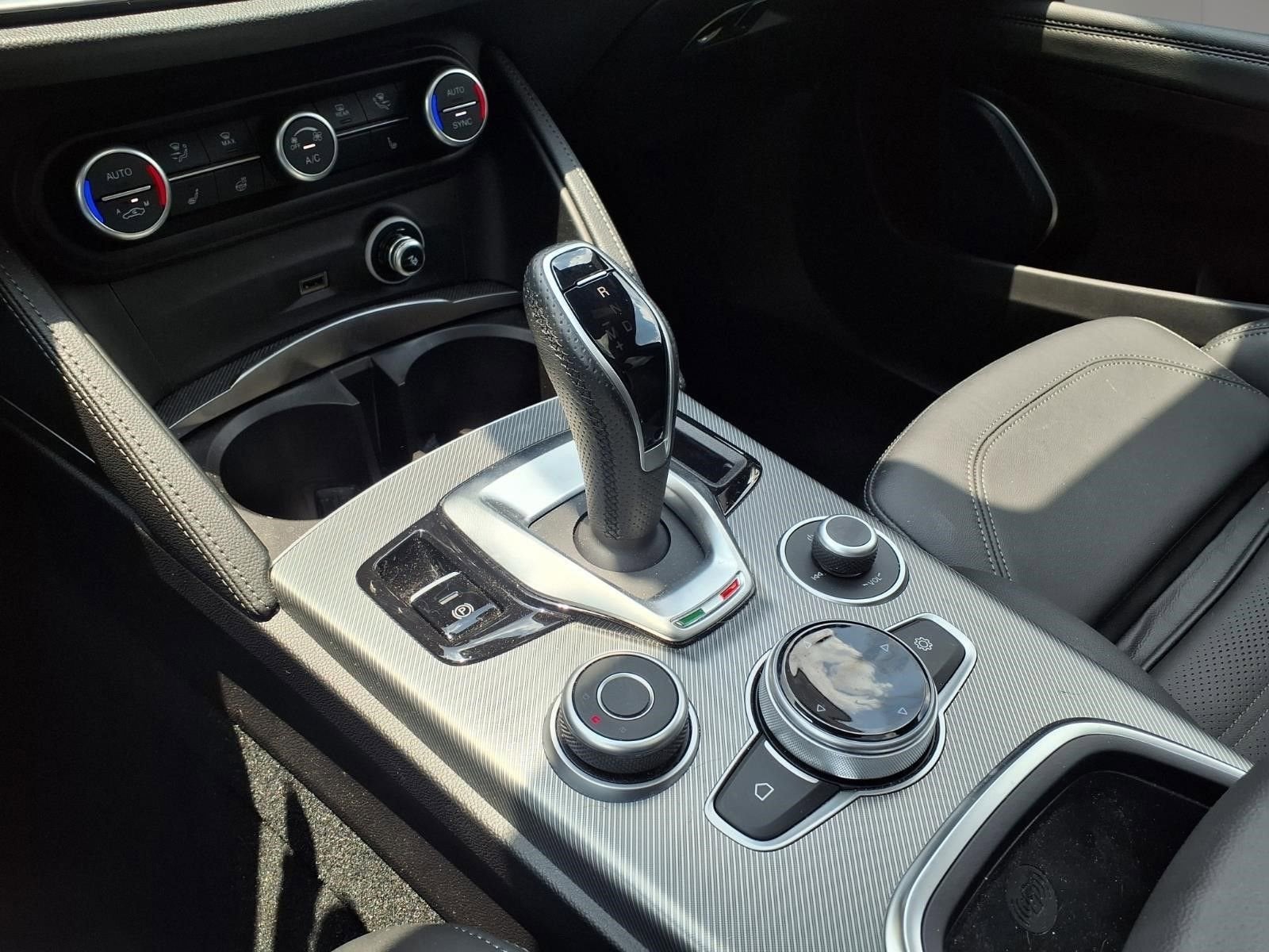 2023 Alfa Romeo Stelvio Veloce