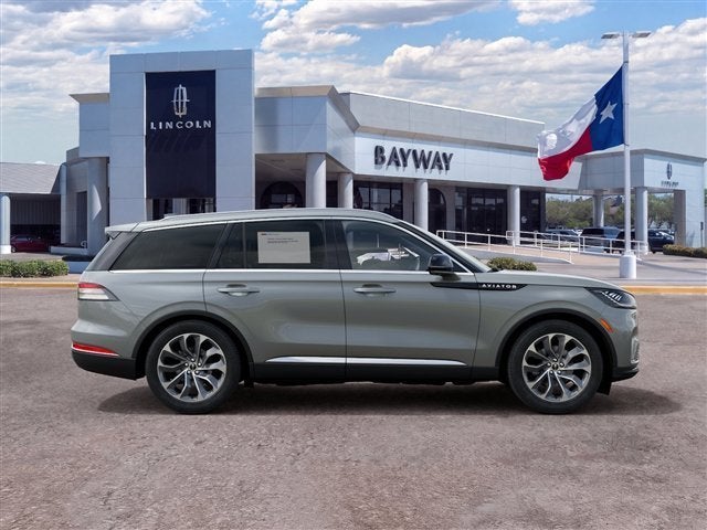 2027 Lincoln Aviator Premiere