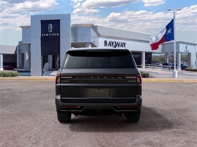 2027 Lincoln Navigator Reserve