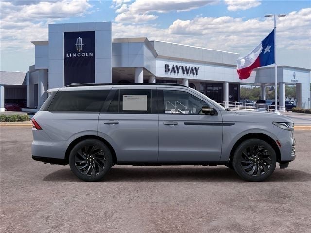 2027 Lincoln Navigator Reserve