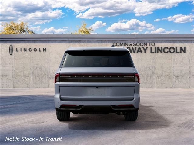 2027 Lincoln Navigator Reserve