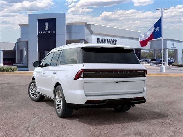 2027 Lincoln Navigator Reserve