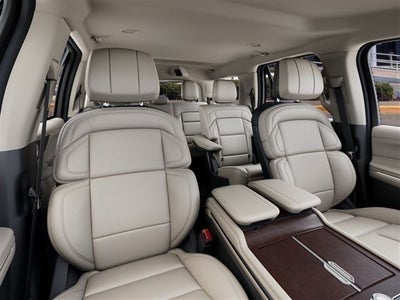 2027 Lincoln Navigator Premiere
