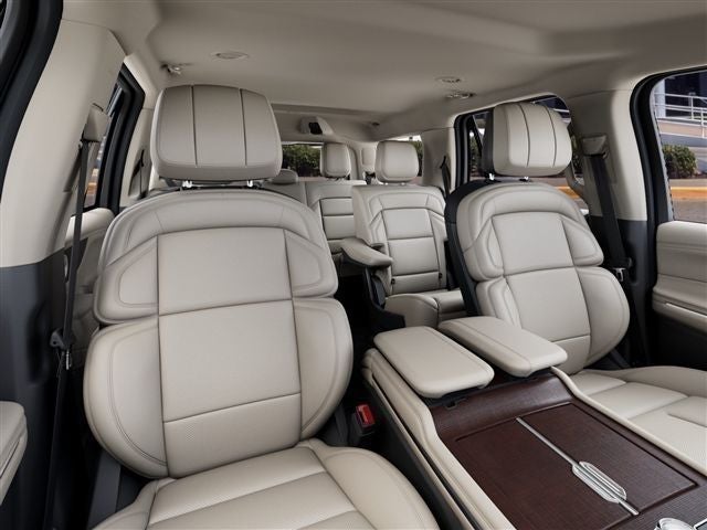 2027 Lincoln Navigator Premiere