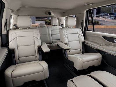 2027 Lincoln Navigator Premiere
