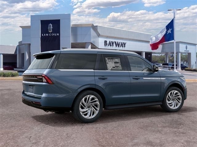 2027 Lincoln Navigator Premiere