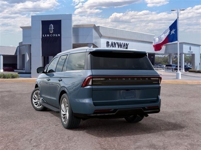 2027 Lincoln Navigator Premiere