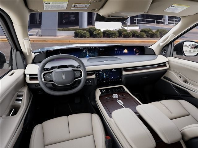 2027 Lincoln Navigator Premiere
