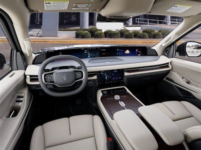 2027 Lincoln Navigator Premiere