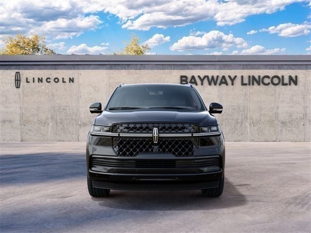 2027 Lincoln Navigator L Reserve