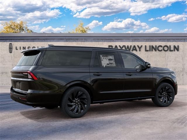2027 Lincoln Navigator L Reserve