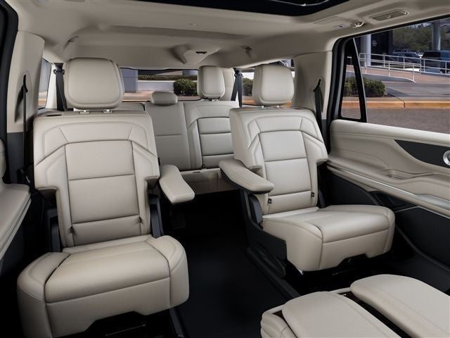 2027 Lincoln Navigator L Reserve