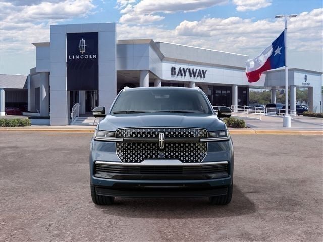 2027 Lincoln Navigator L Reserve