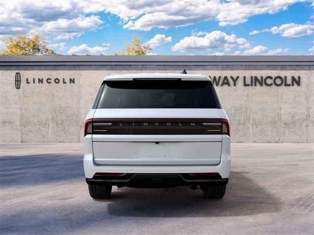 2027 Lincoln Navigator L Black Label