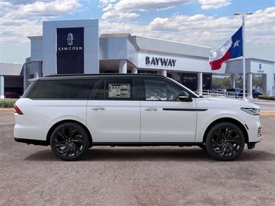 2027 Lincoln Navigator L Black Label