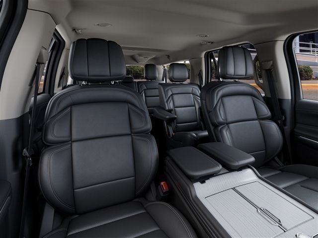 2027 Lincoln Navigator L Premiere