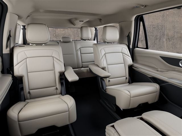 2027 Lincoln Navigator L Premiere