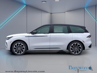 2025 Lincoln Nautilus Reserve