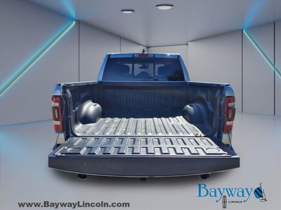 2022 RAM 1500 Laramie HEMI 5.7L V8